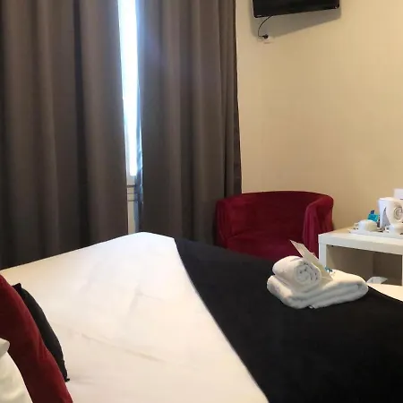 Alcyon فندق سوموور