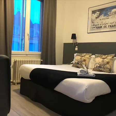 Alcyon 2* Сомюр